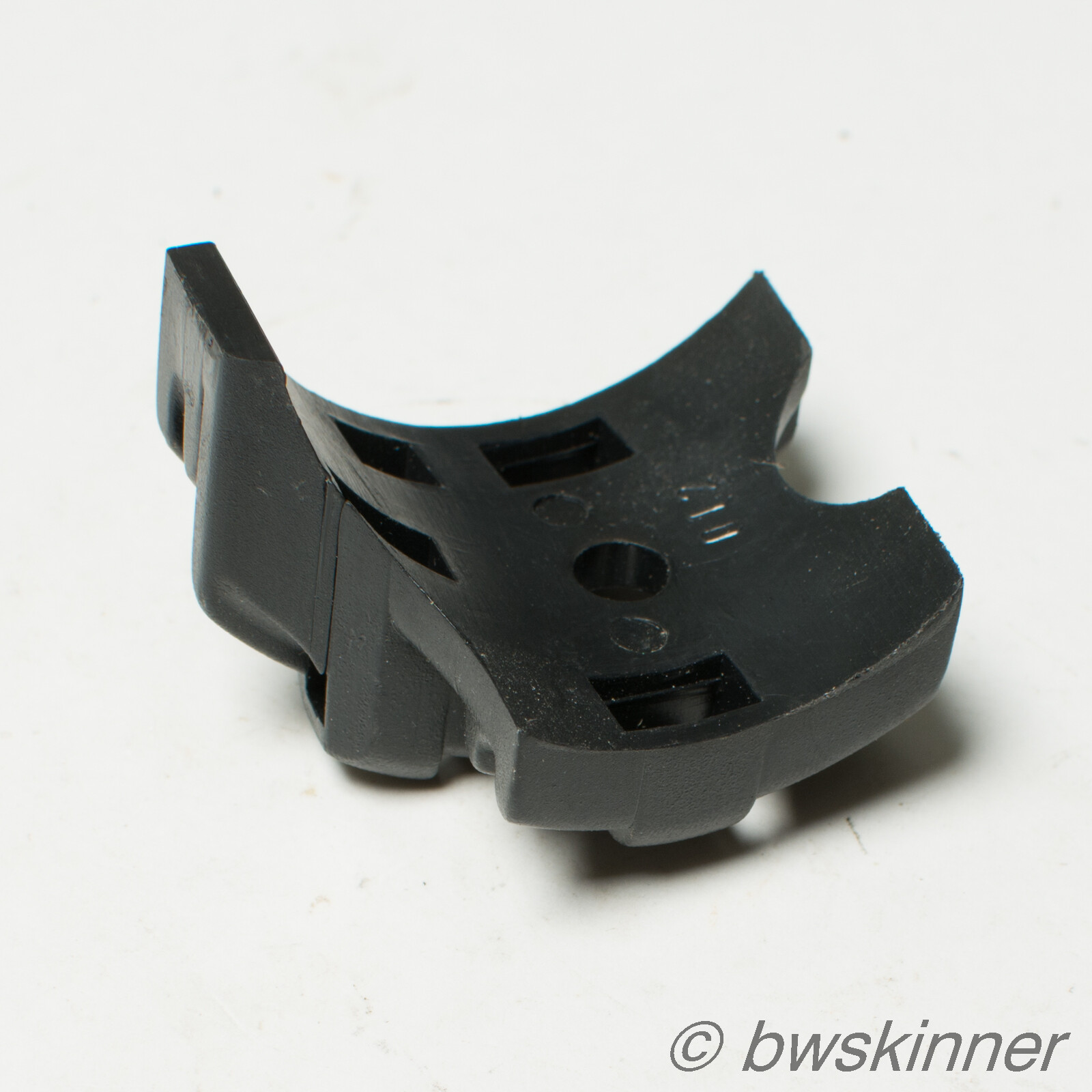 Bottom Bracket Triple Gear Cable Guide. NOS.