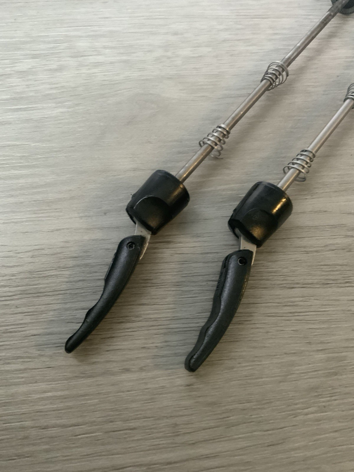 MAVIC KSYRIUM QUICK RELEASE SKEWER SET 100-130 MM SPACING 124 GRAMS