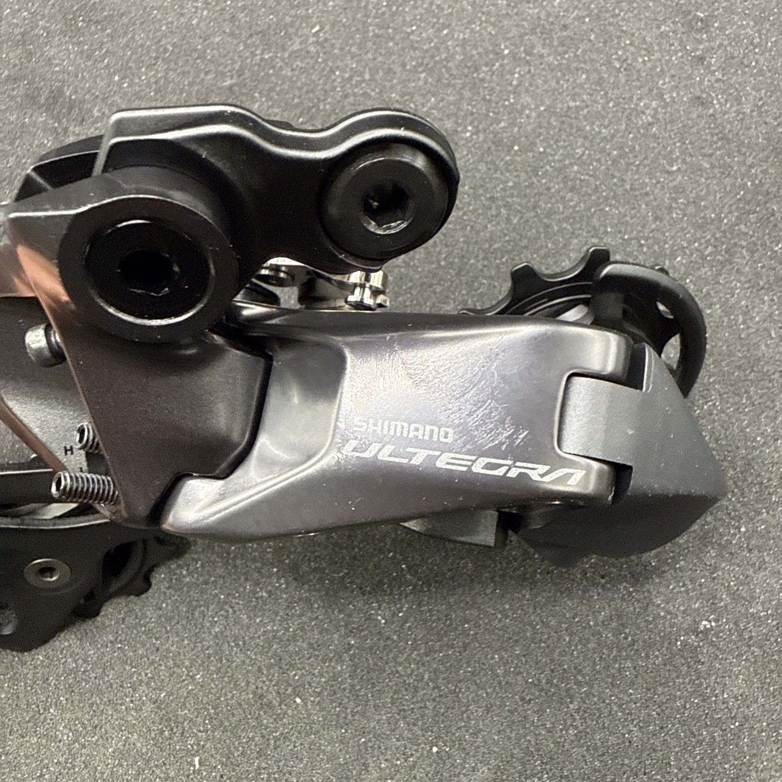 Shimano Ultegra Di2 12 Speed Rear Derailleur Rd-r8150 (NW)