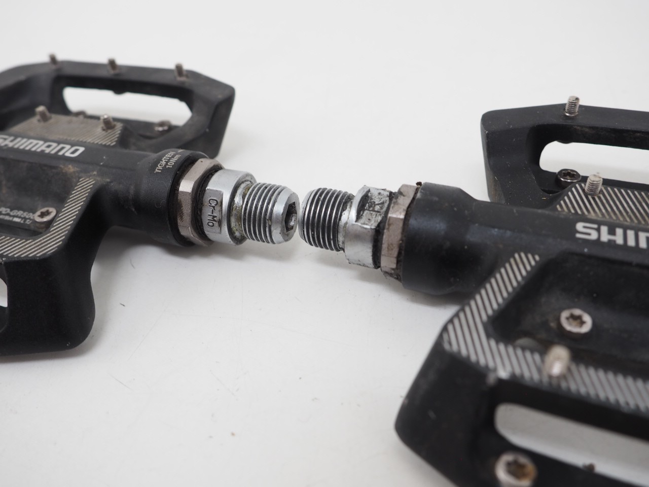 Shimano PD-GR500 Flat Pedals MTB Platform Pedals Black 9/16″