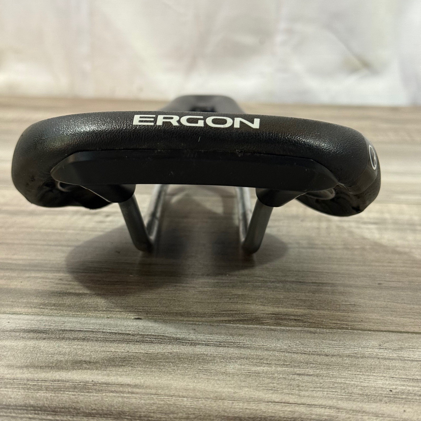 Ergon SM Small Medium Saddle Black Chromoly Rails 260 x 140