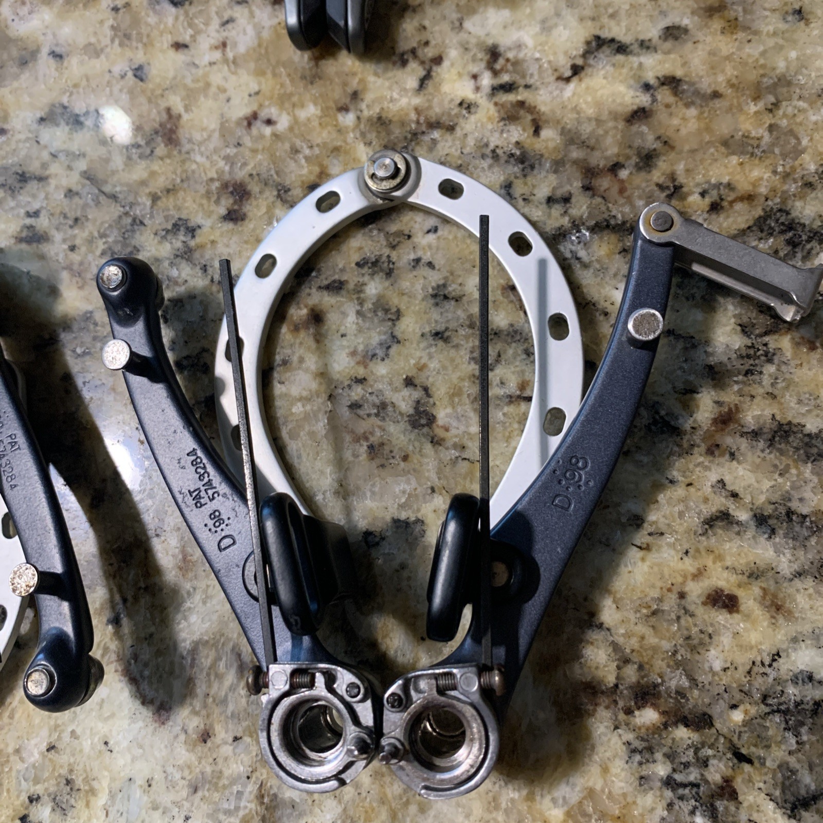 Vintage Avid Arch Rival 40 V Brake Set Vgc