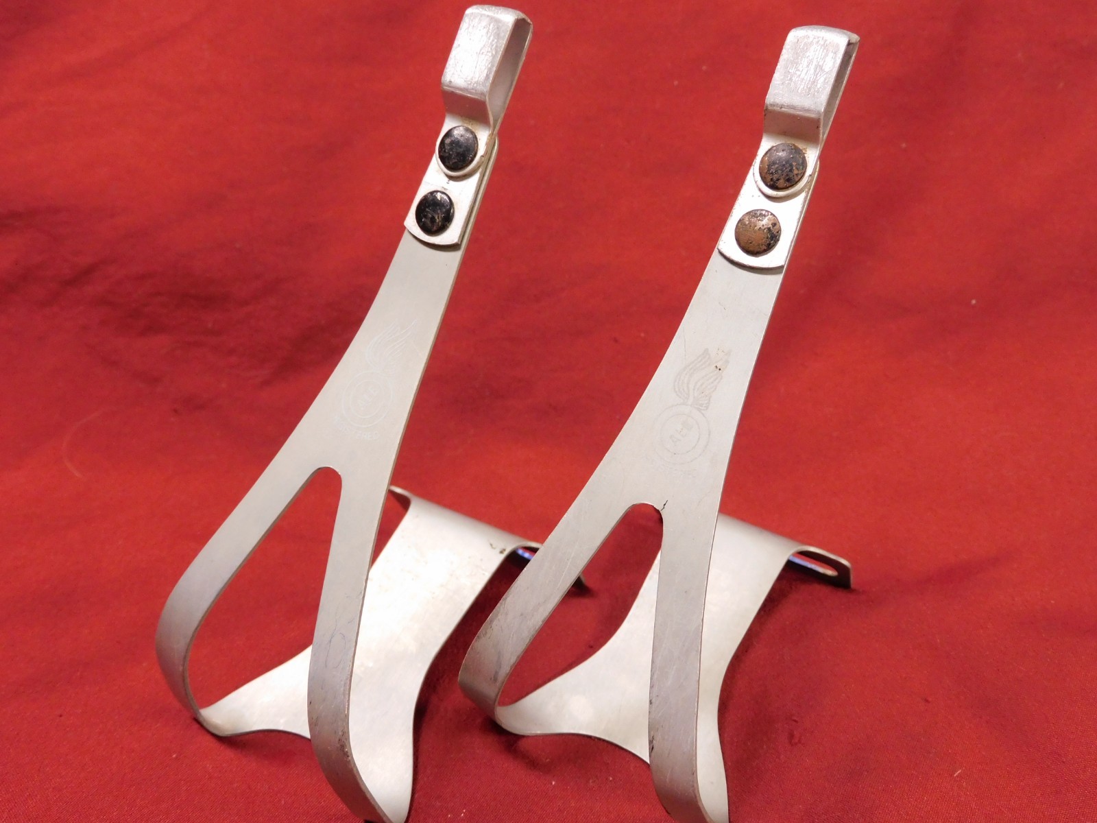 Vintage Early 1980’s Silver ALE Size Large Silver Alloy Toe Clips 28 Grams