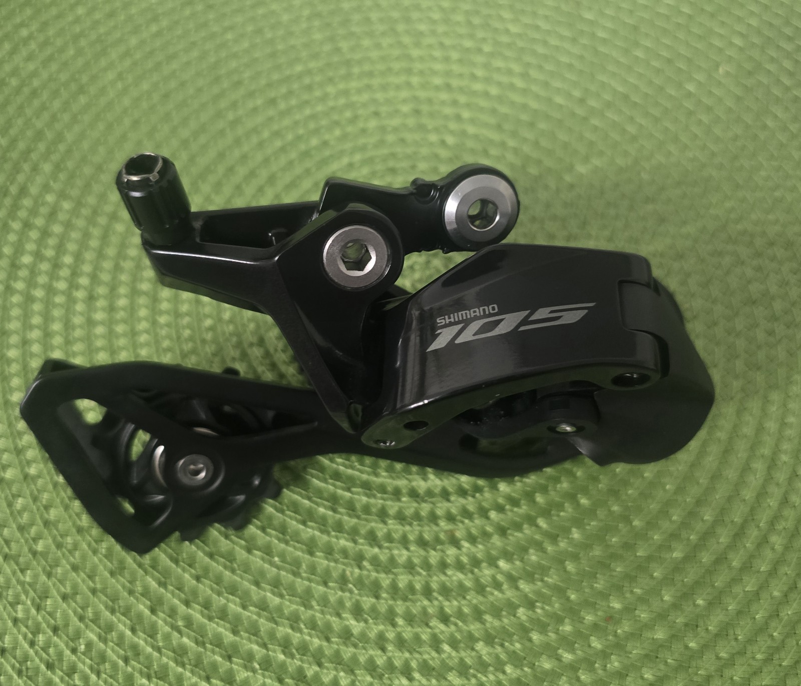 Shimano 105 12-Speed Road Groupset FC-R7100 BR-R7170 CS-HG710-12