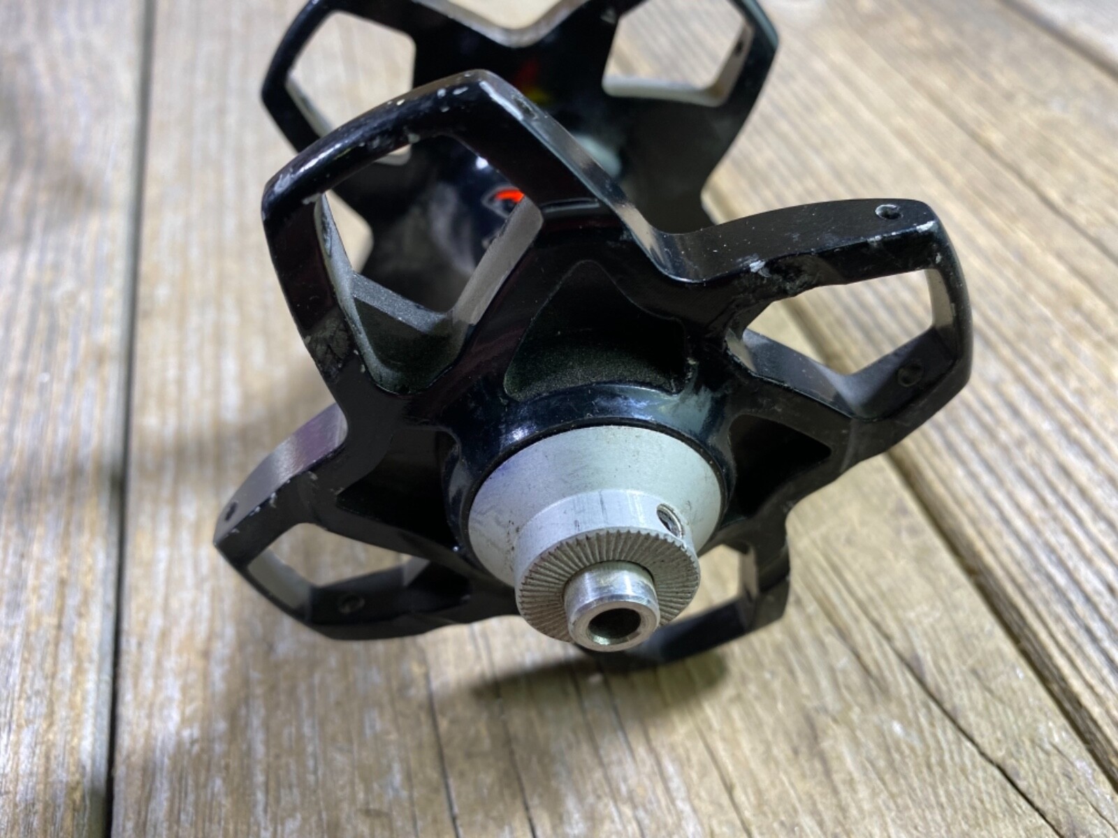 MAGNESIUM Front Hub 16H 16 Holes STRAIGHT PULL 100mm SPACING