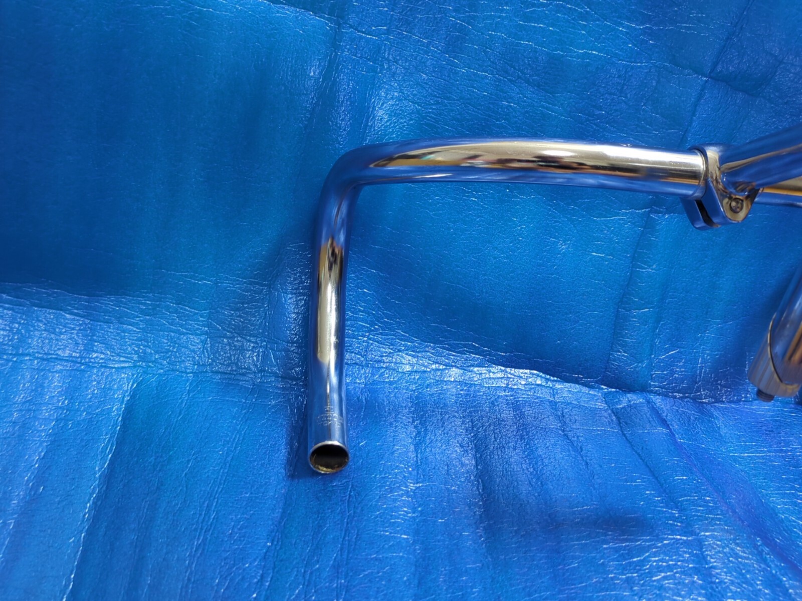 Nitto B127 CrMo 370mm NJS Handlebar + Nitto Jaguar 110mm 58 Degree Steel Stem
