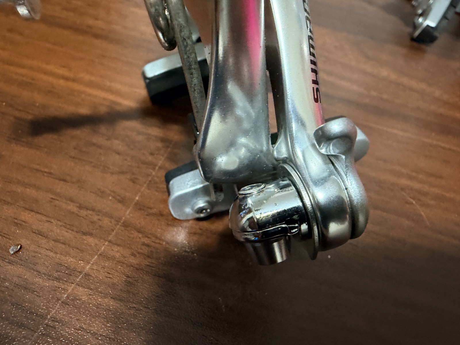 Shimano BR-R600 Mid Reach 47-57mm Mid/long Reach Brake Calipers