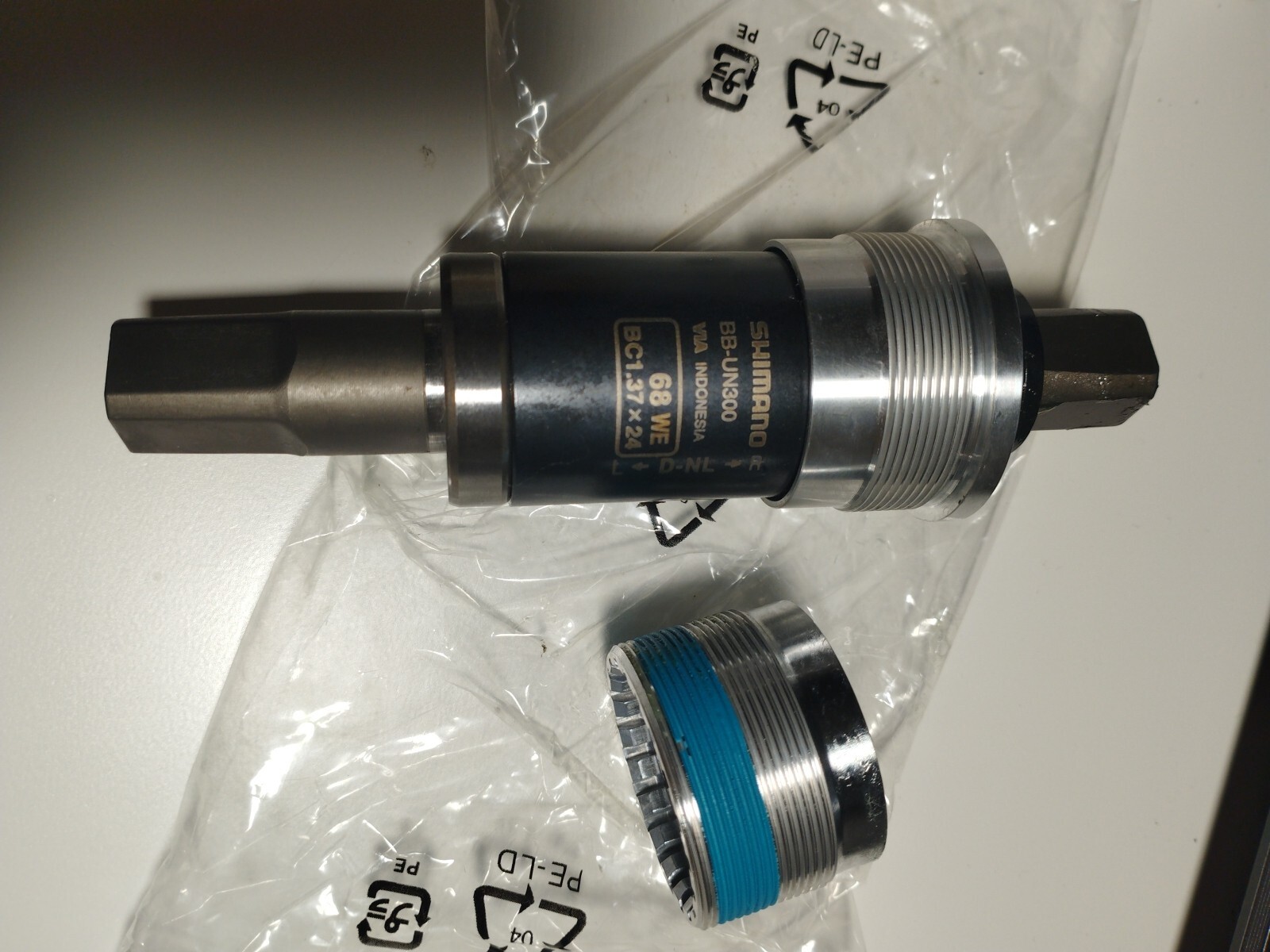 Shimano BB-UN300 Vierkant-Innenlager BSA 68×122,5 mm (Alivio)