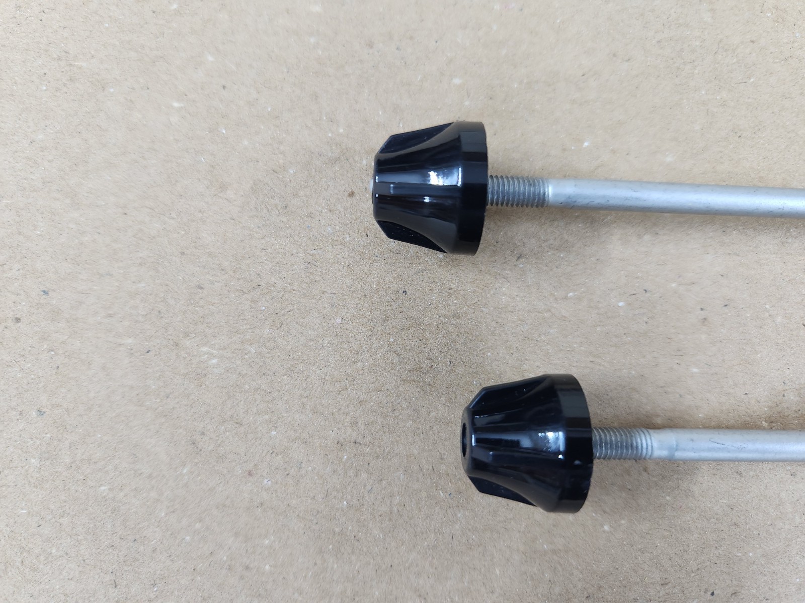 Campagnolo Zonda Quick Release Skewers 100/130 mm