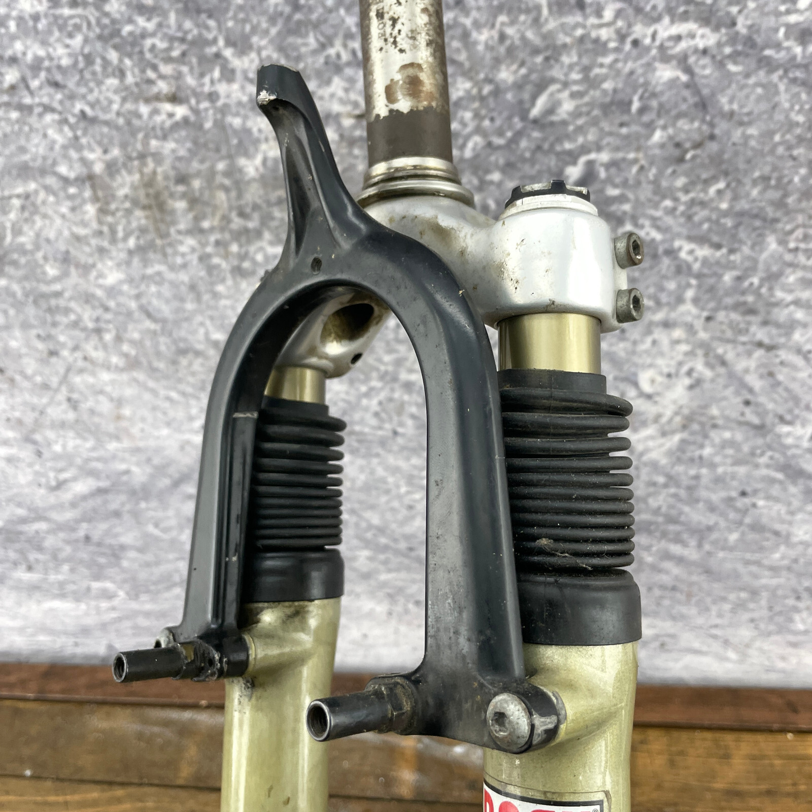Vintage Rock Shox Mag21 Fork 1 in Threaded 26 in 5.5″ Steerer 26 Mag 21 1″ Parts