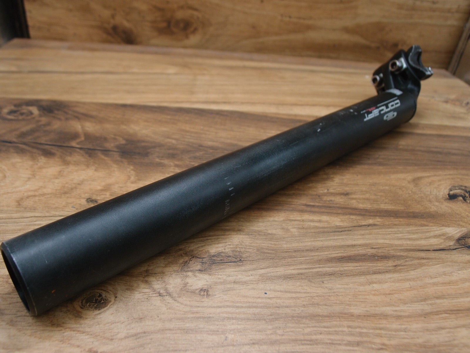2008 MTB black plain seatpost Concept by nL 31.4 mm