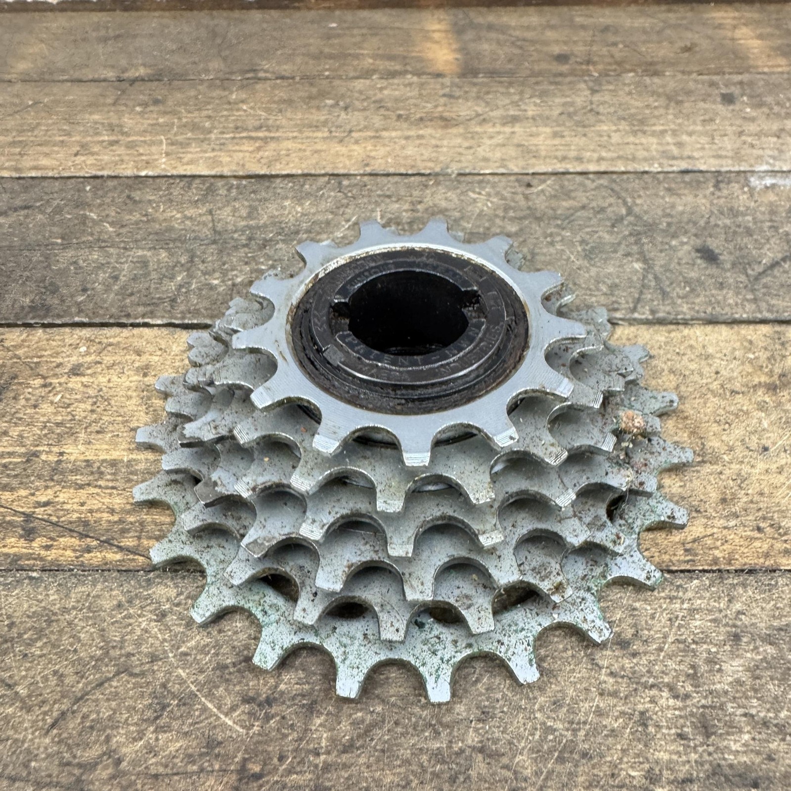 Vintage Suntour Freewheel 6 Speed 13-24T 24T Silver Steel Maeda Japan Road Bike