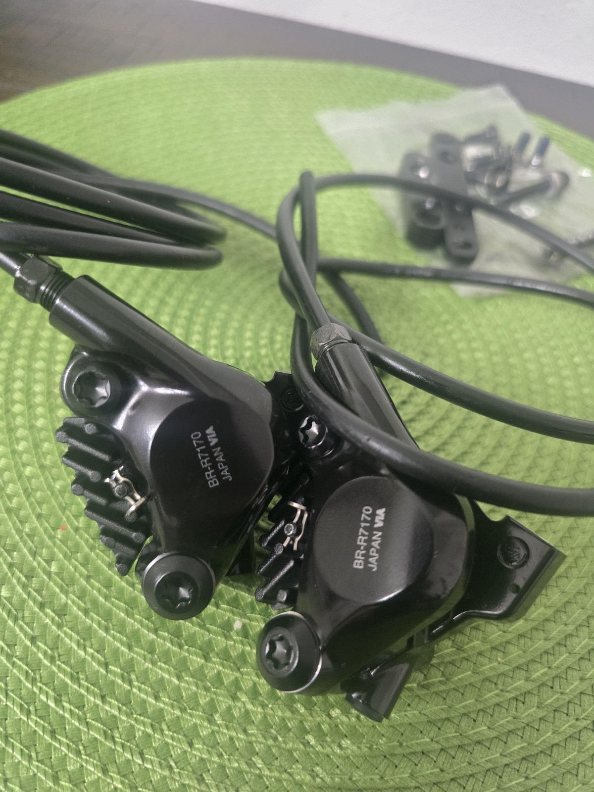 Shimano 105 12-Speed Road Groupset FC-R7100 BR-R7170 CS-HG710-12