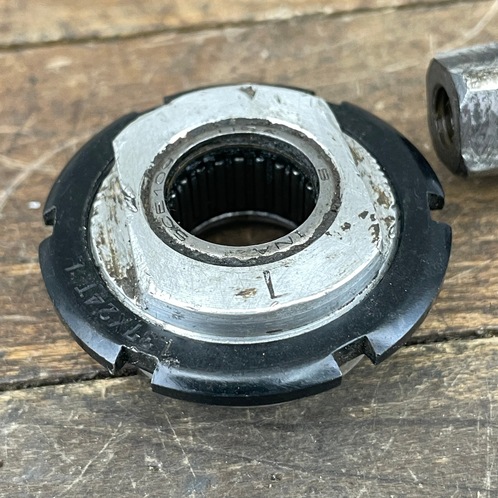 Vintage Bullseye Bottom Bracket Square 127 mm Spindle Shell Sealed Bearing PARTS