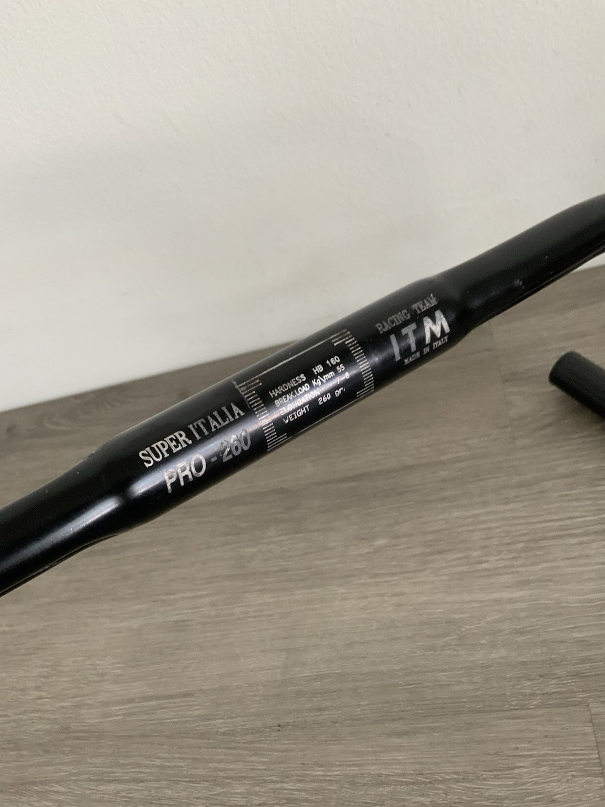 ITM PRO-260 DROP BARS 42 CM 260 GRAMS BLACK GROOVED ANATOMIC 160 MM DEEP DROP