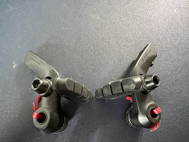 ! RITCHEY LOGIC Canti brake one pair W/ brake pads cantilever ALL black VINTAGE