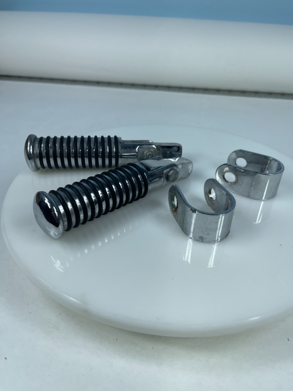 Chrome Motorcycle Foot Pegs w/ Mounting Clamps Universal Highway Peg Set