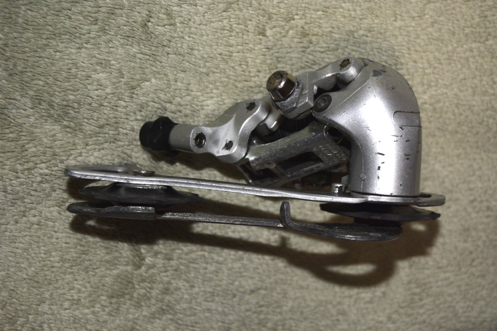 Shimano Sora RD-3400 Rear Derailleur 9-Speed Silver/Chrome Look