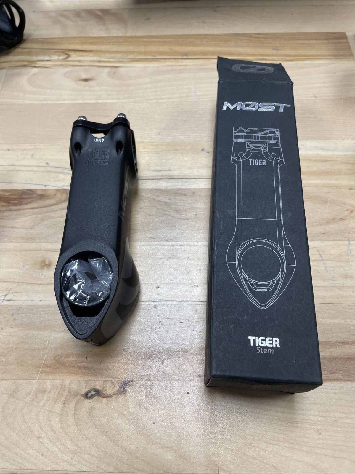 Pinarello Most Tiger Ultra Aero TICR 1K Stem ~ 100mm ~ -8* degree ~ aluminum