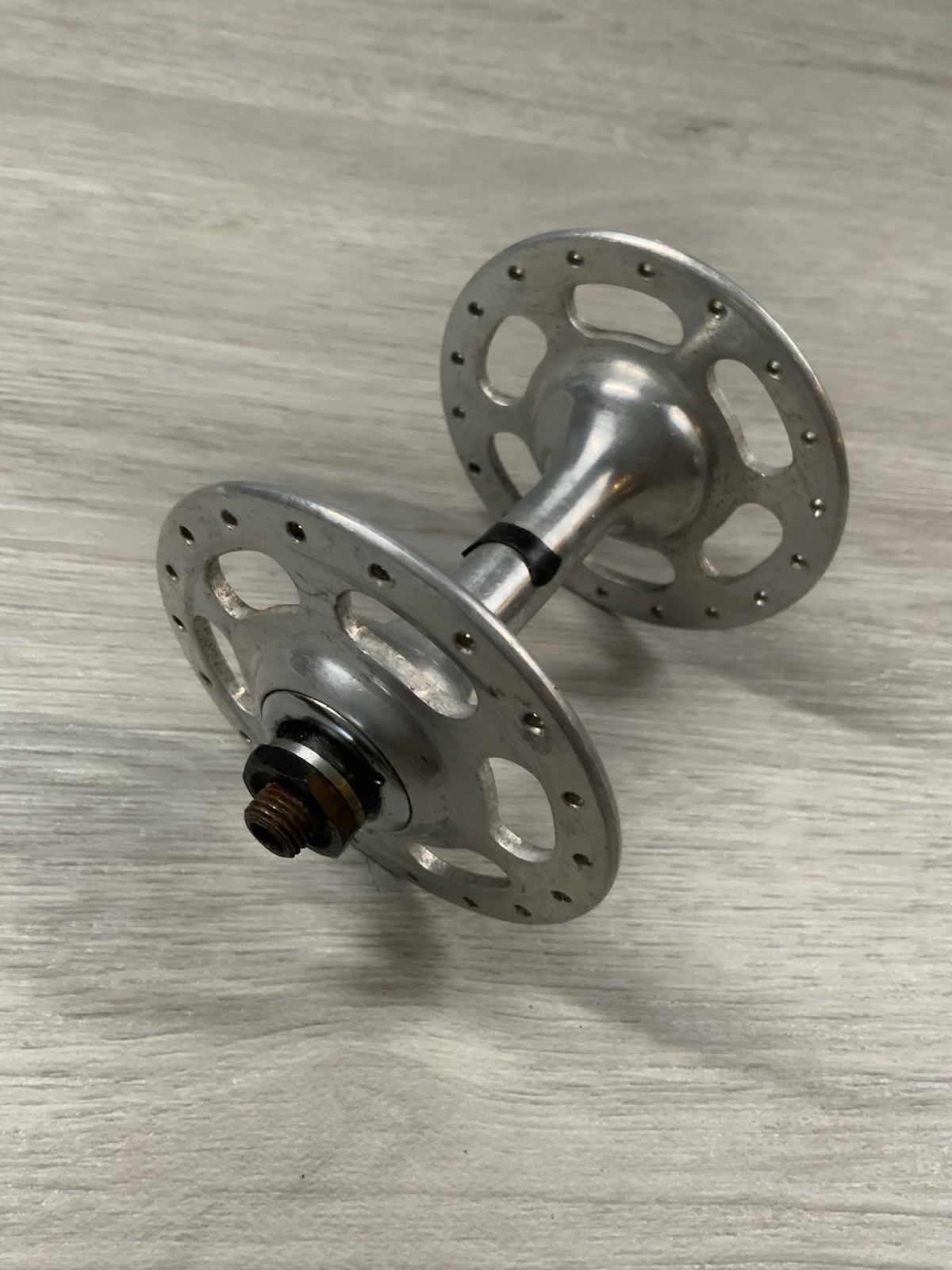 CAMPAGNOLO RECORD FRONT HUB 36 HOLE 100 MM SPACING HIGH FLANGE