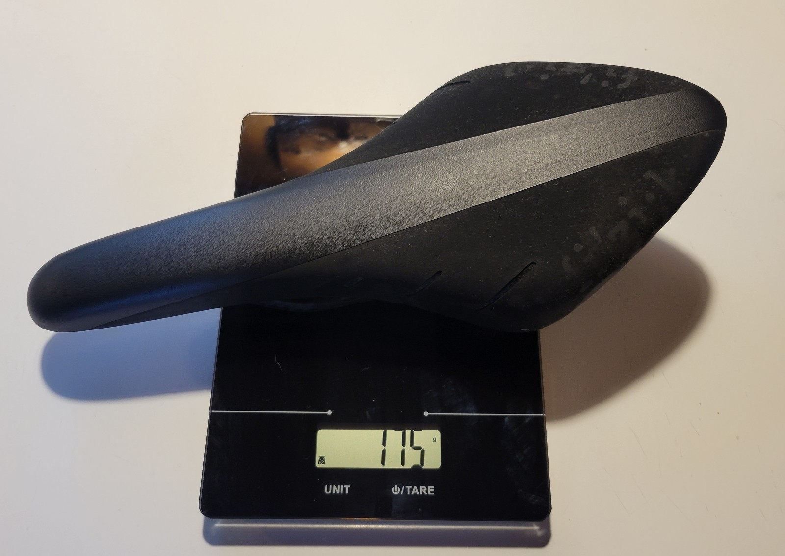 175 Grams! Fizik Arione R1 Carbon Rail Regular Saddle Fi’zi:k 304 X 126 mm
