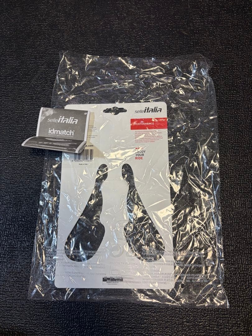 Selle Italia Saddle WATT 3D KIT CARBONIO SUPERFLOW