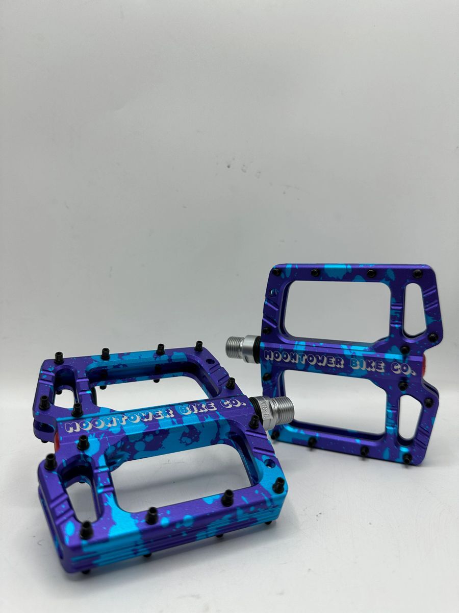 Moontower Space Dot Pedals
