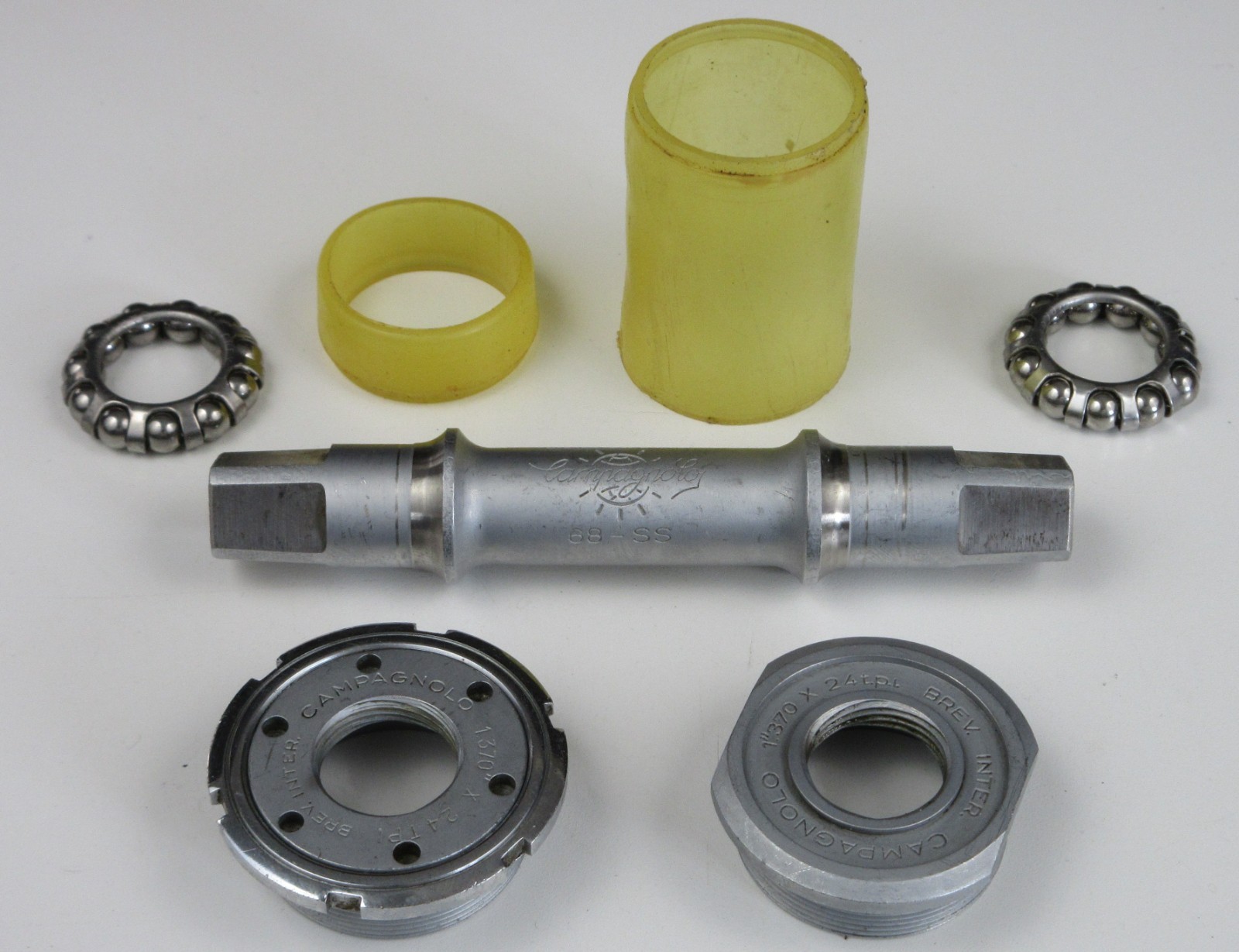 Campagnolo Record Bottom Bracket English Threaded 68-SS x 114mm Excellent!