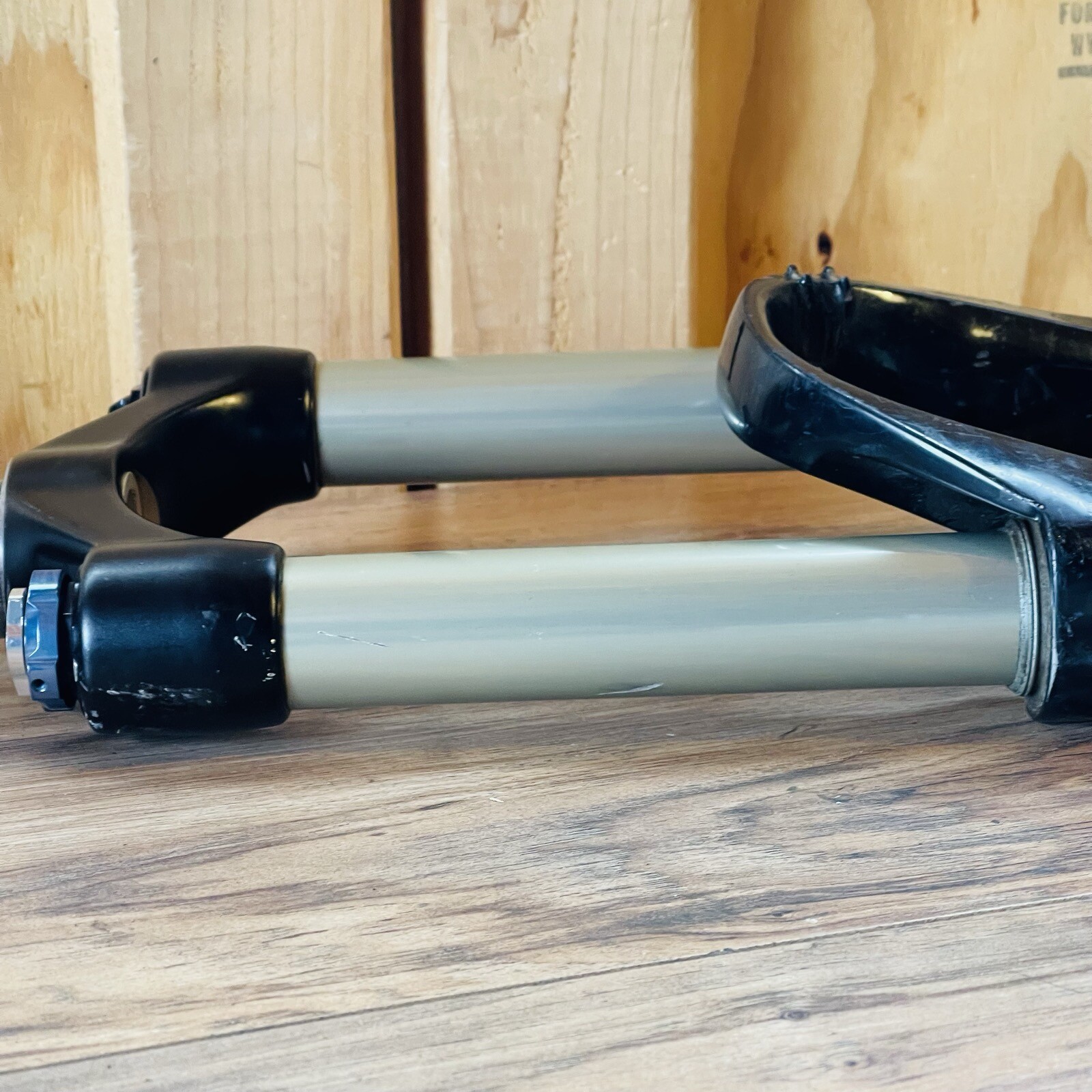 Rock Shox Lyrik RC2 Suspension Fork 26 168 Tapered Steerer 170mm Travel