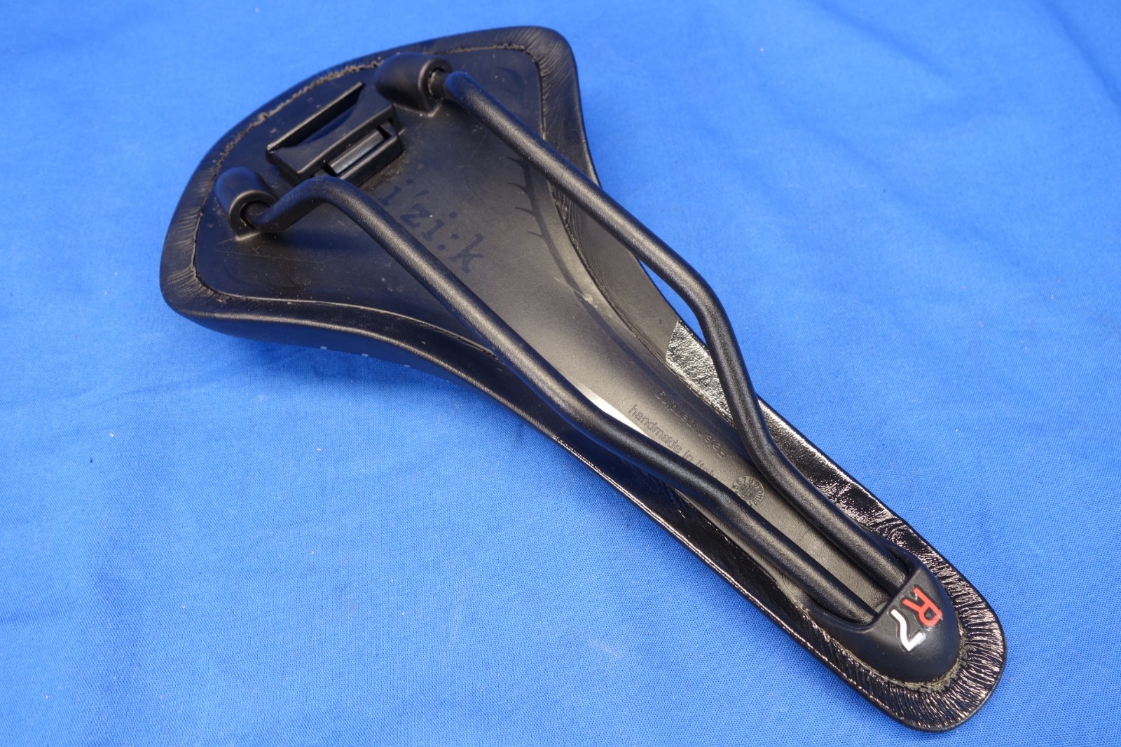 Fizik Antares R7 Bike Saddle, Bicycle Seat, Manganese Rails