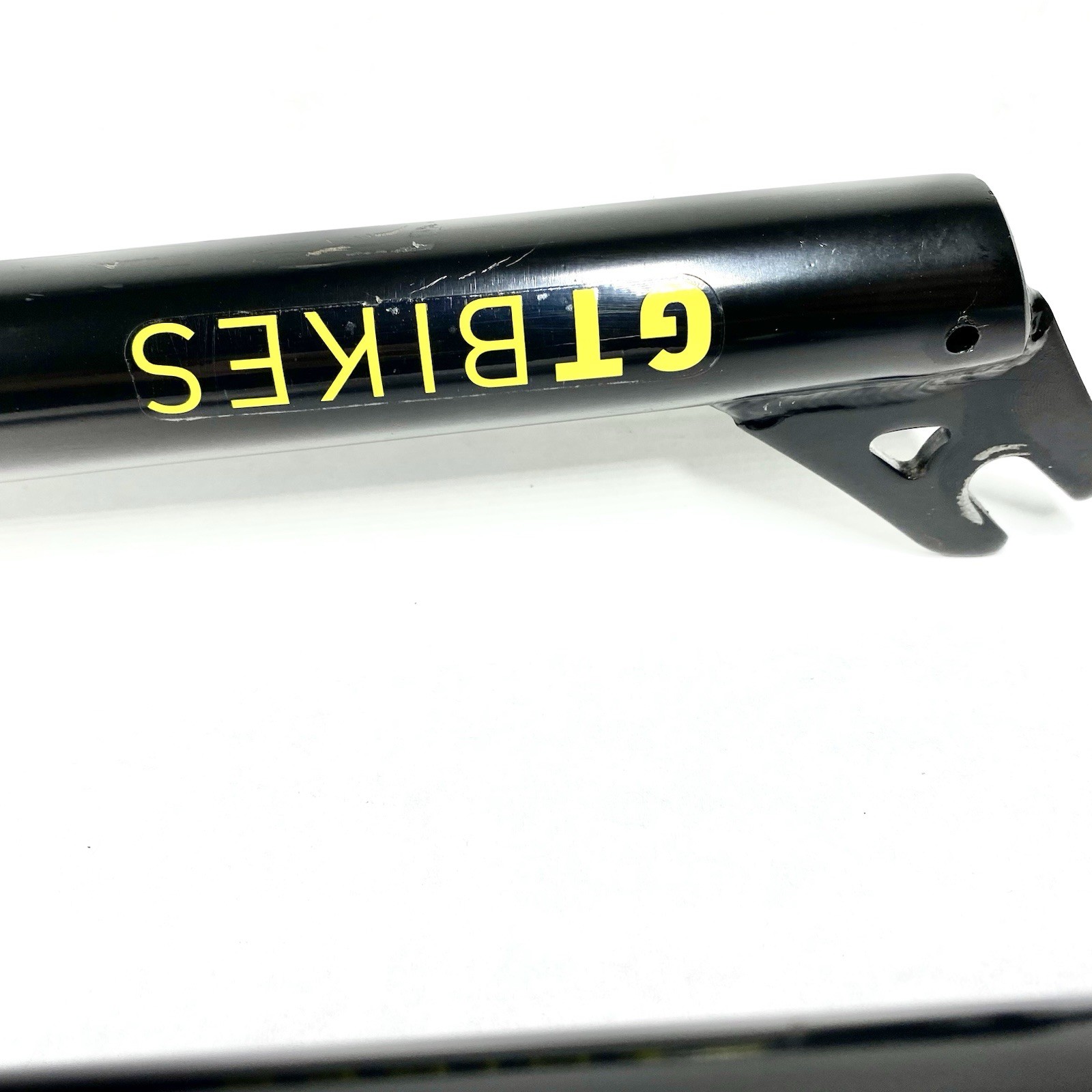GT Bikes BMX Fork 20″ Freestyle Black 1-1/8″ Threadless 3/8″ Dropouts 7″ Steerer