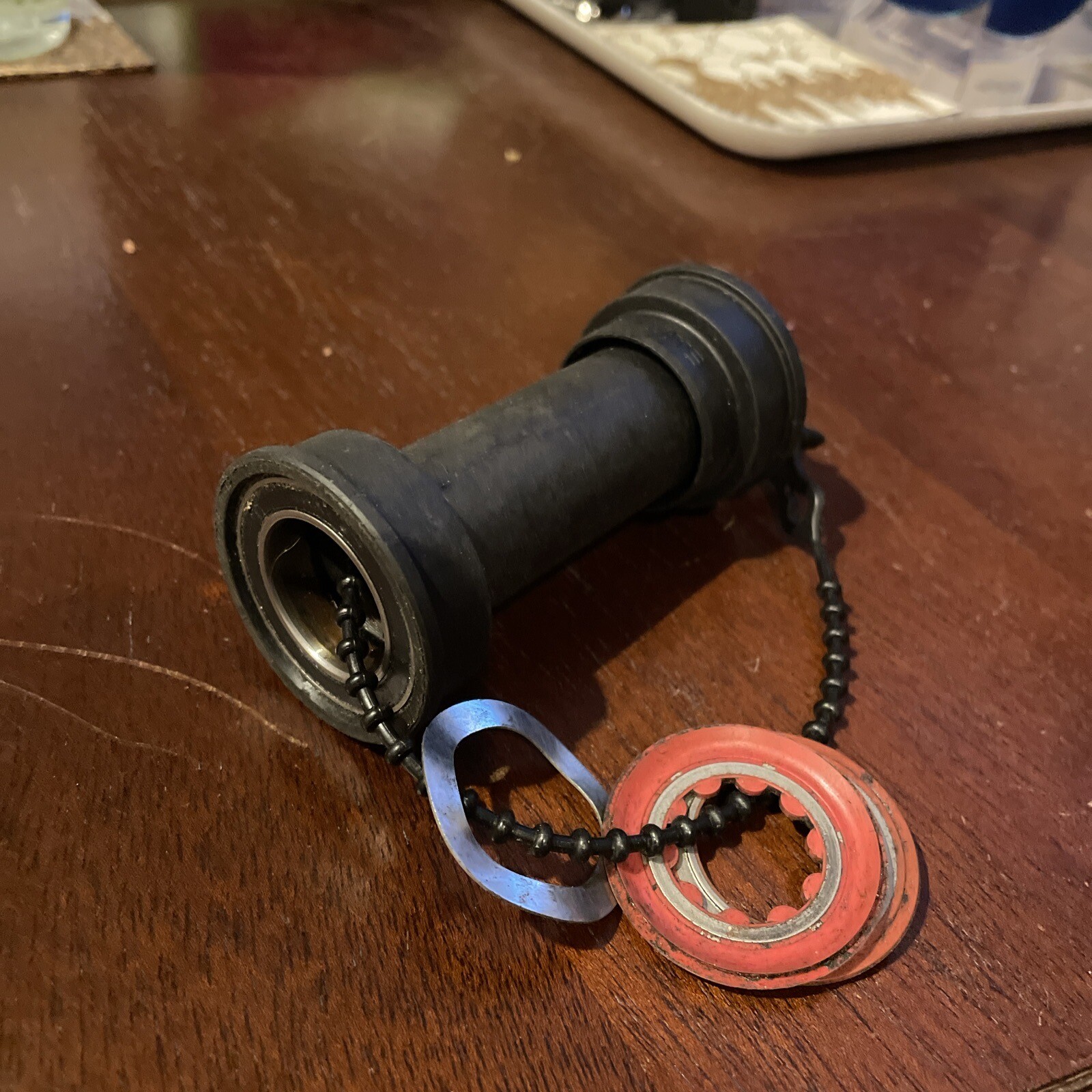 Truvative 86mm Press In Bottom Bracket