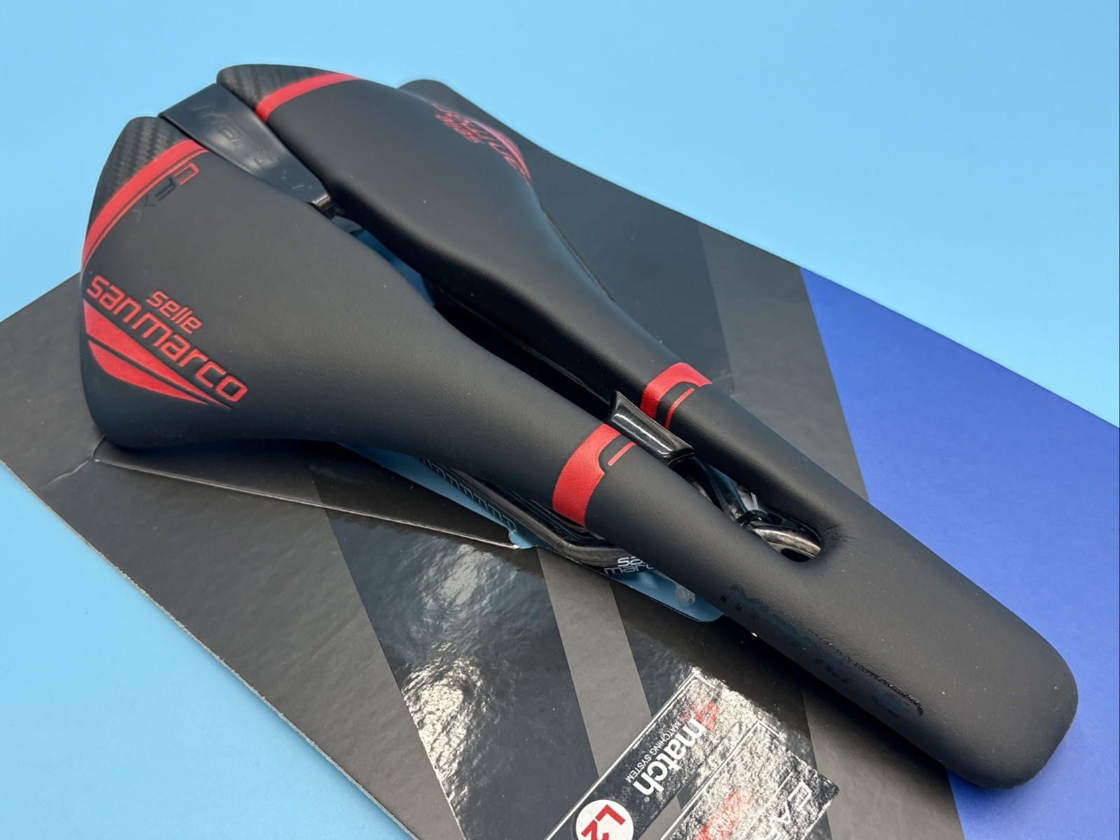 Selle San Marco MANTRA Open Fit Carbon FX Racing WIDE Black Saddle Carbon Rail