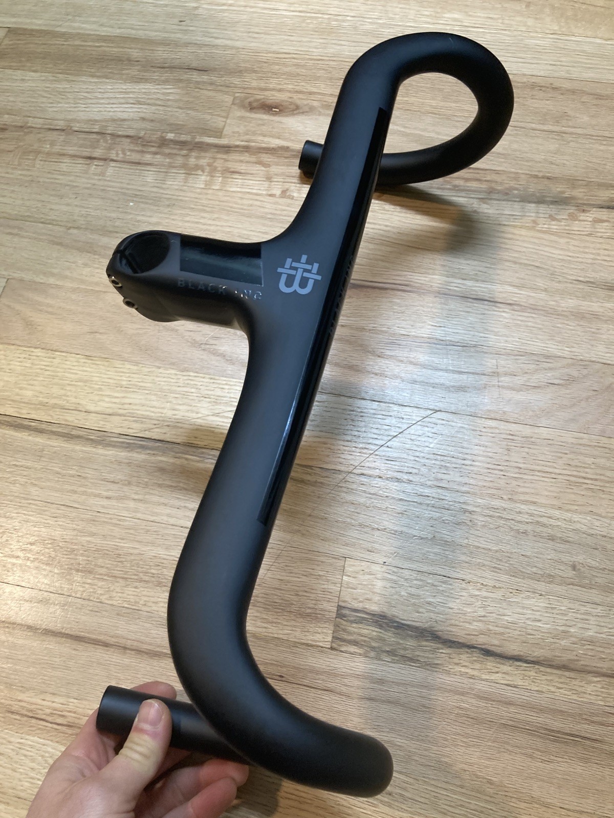 Black Inc integrated handlebar 90 mm x 42 cm road gravel bike carbon barstem