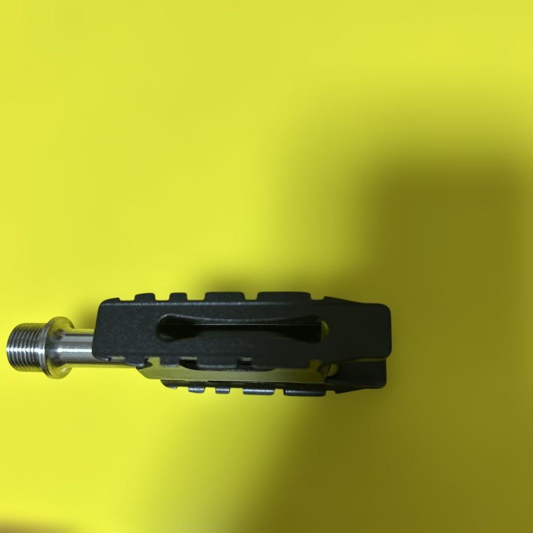 Flat pedal titanium black 9/16 inch