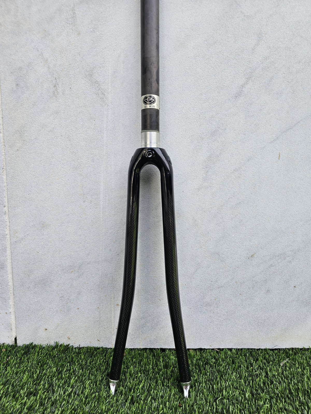 Columbus Carve Carbon Fork 1 1/8″, Threadless 700c Rim Brake | 300mm Steerer