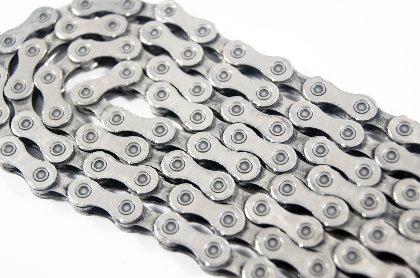 Shimano Ultegra CN-HG701 11 Speed Chain 108 Links w/ KMC Missing Link