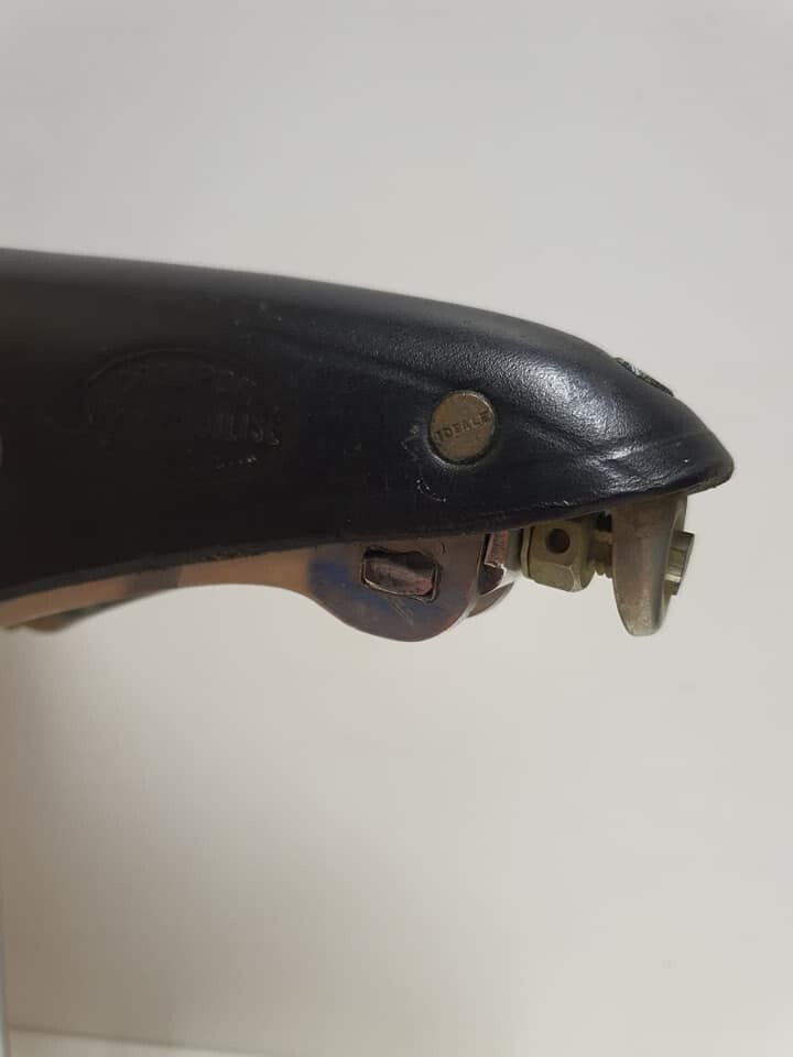 NOS IDEALE PROFESSIONNEL TB n°59 SADDLE SEAT MADE IN FRANCE VINTAGE 686gr