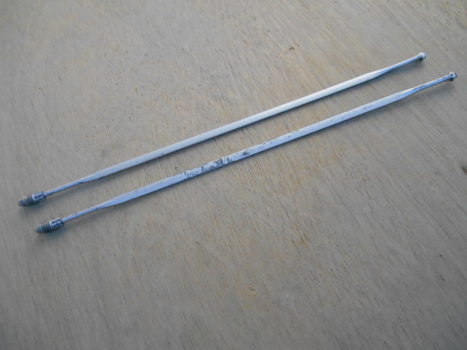 Pair of Mavic Ksyrium Rear Wheel Drive Side Spokes 279mm
