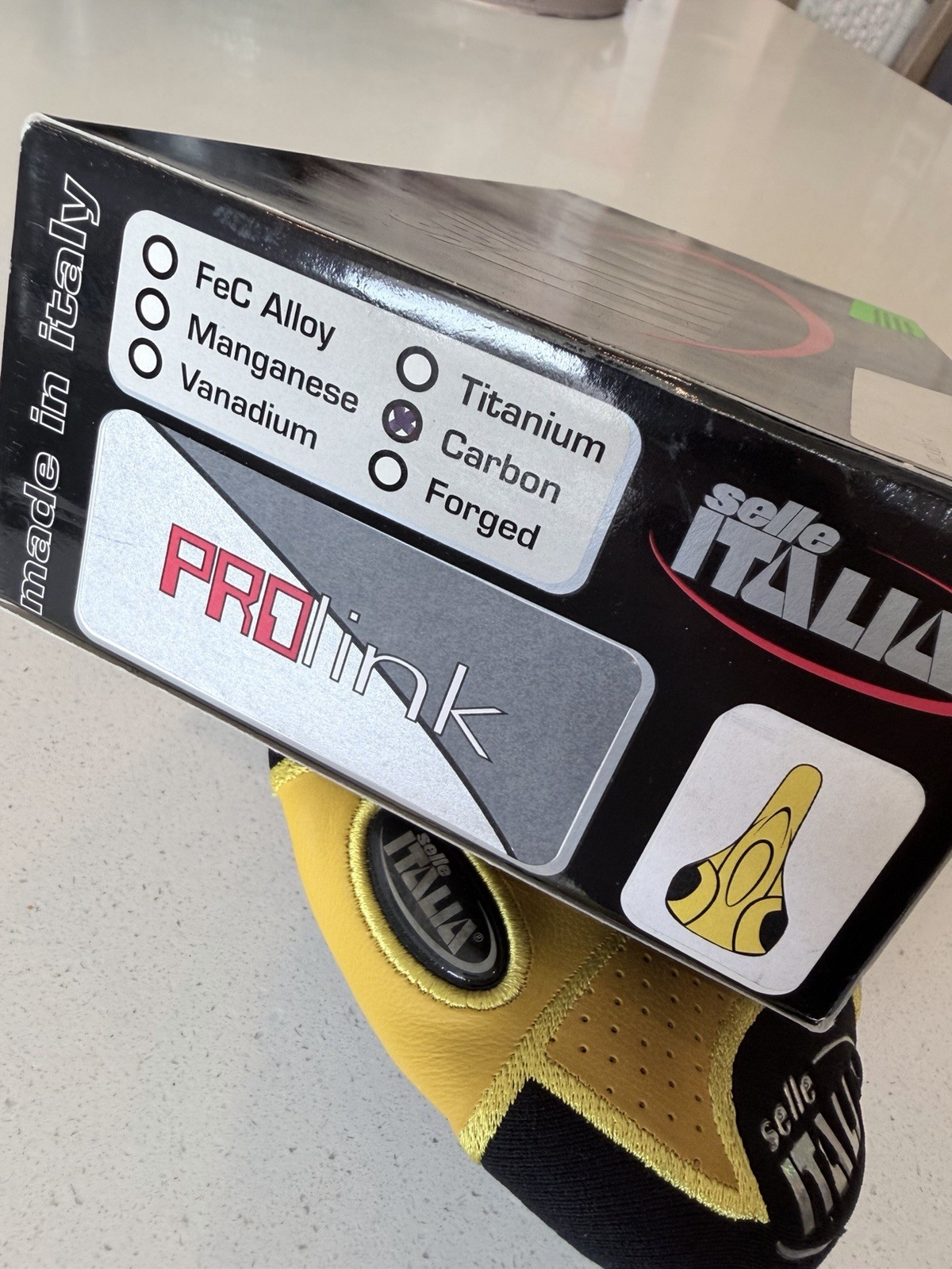 Selle Italia Genuine Gel ProLink Saddle CARBON Rails – Yellow NIB NOS