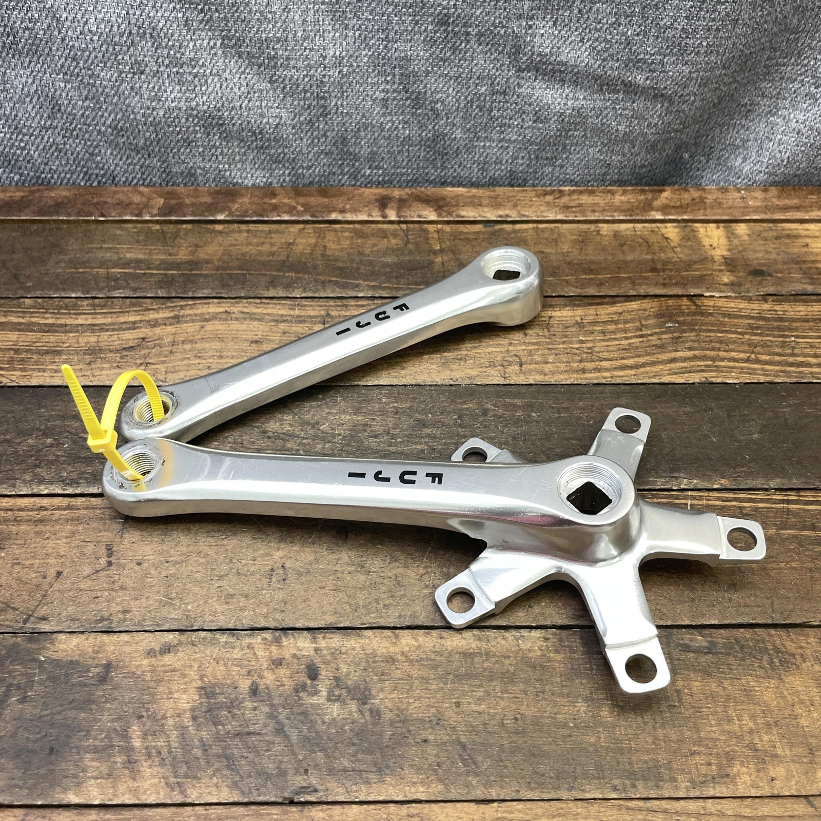 Vintage Fuji Crankset 170mm 110 BCD Sugino GT 80s Bike Silver Japan