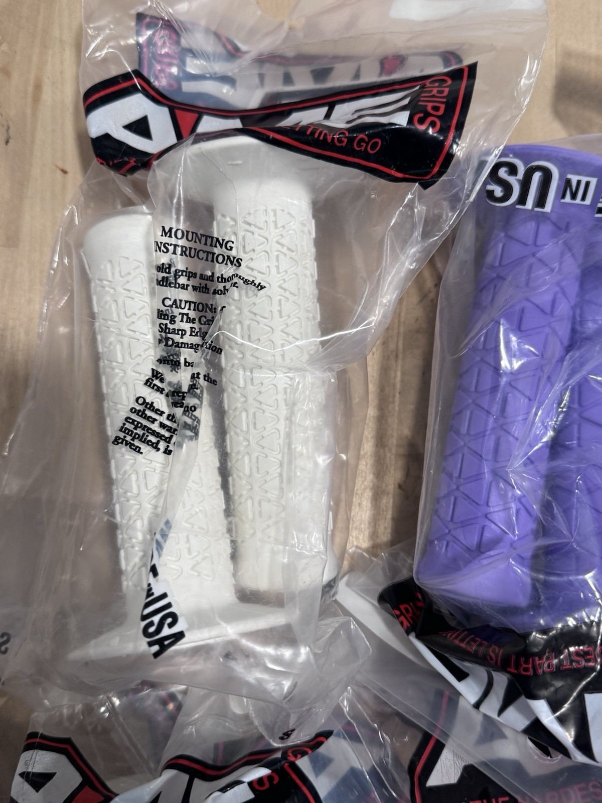 LOT OF 8 NEW AME BMX GRIPS ASSORTED COLORS OLDSCHOOL GT HARO REDLINE
