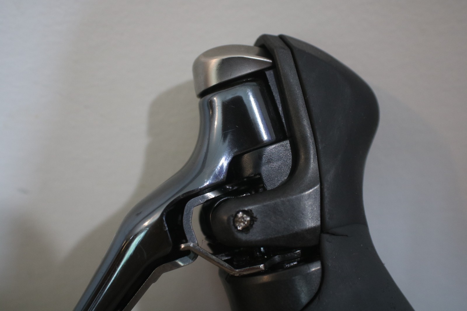 Shimano Dura-Ace ST-9001-R Right/Rear Rim Brake 11 Speed Shifter -Titanium Clamp