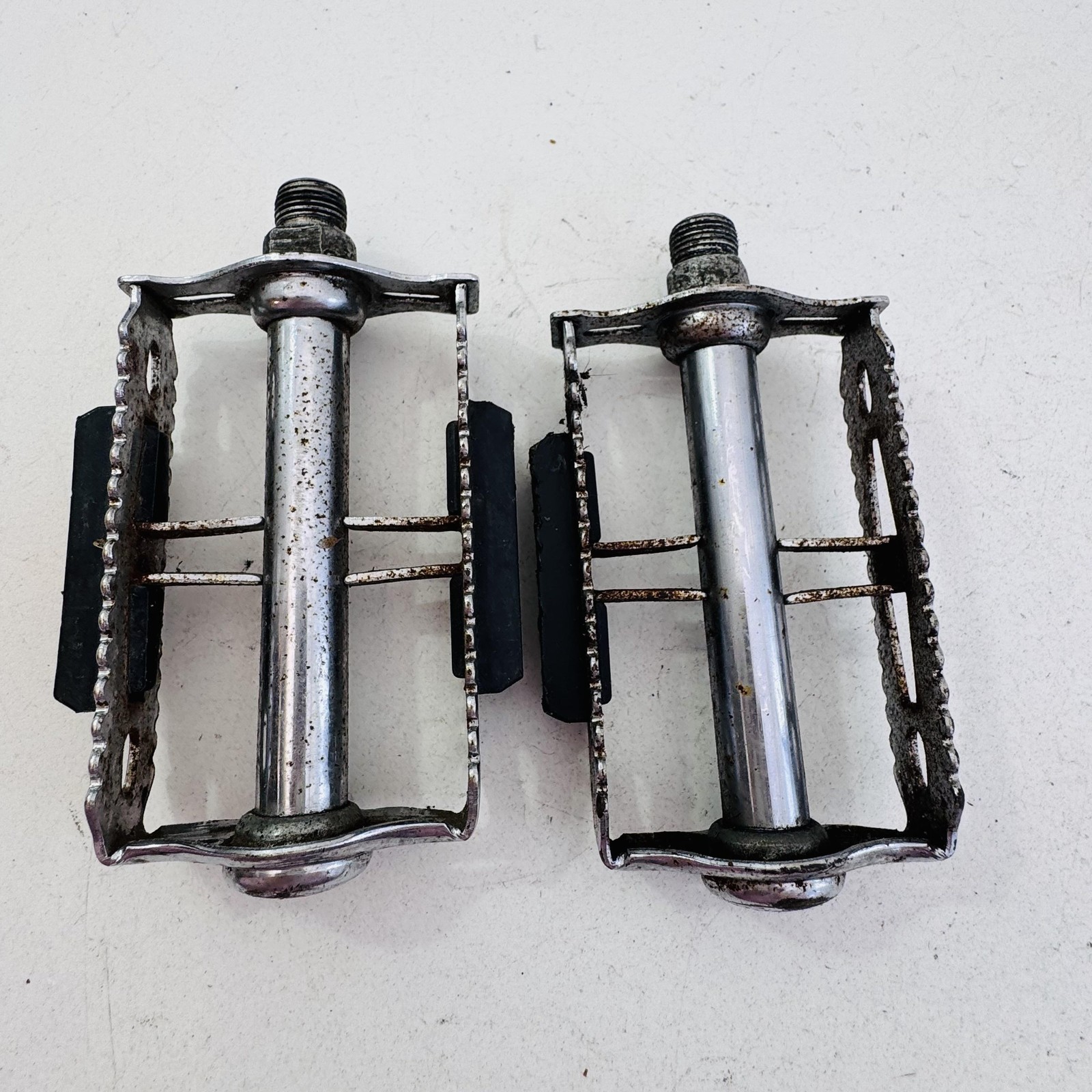 Vintage Union U40 Platform Pedals Pair 9/16 In Silver Reflectors Germany A36