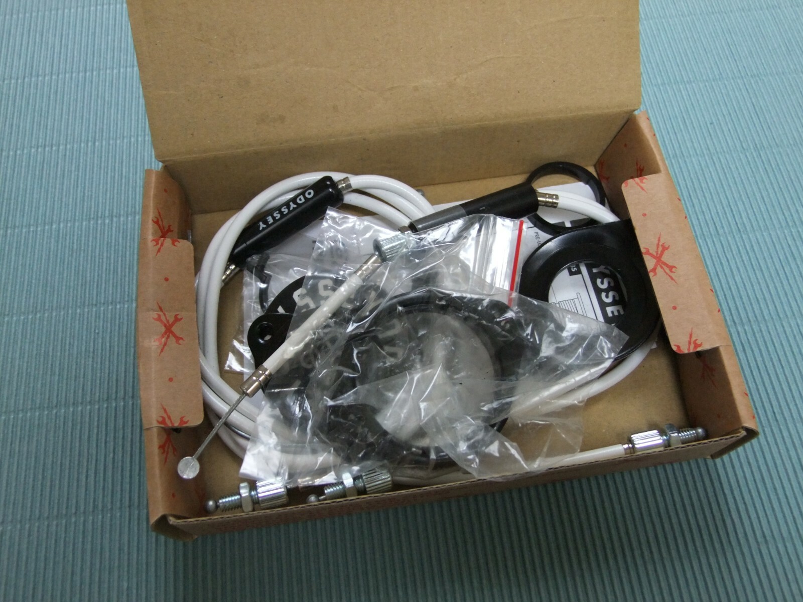NOS ODYSSEY BMX Bike 1-1/8″ Gyro G3 Universal Detangler Kit, White