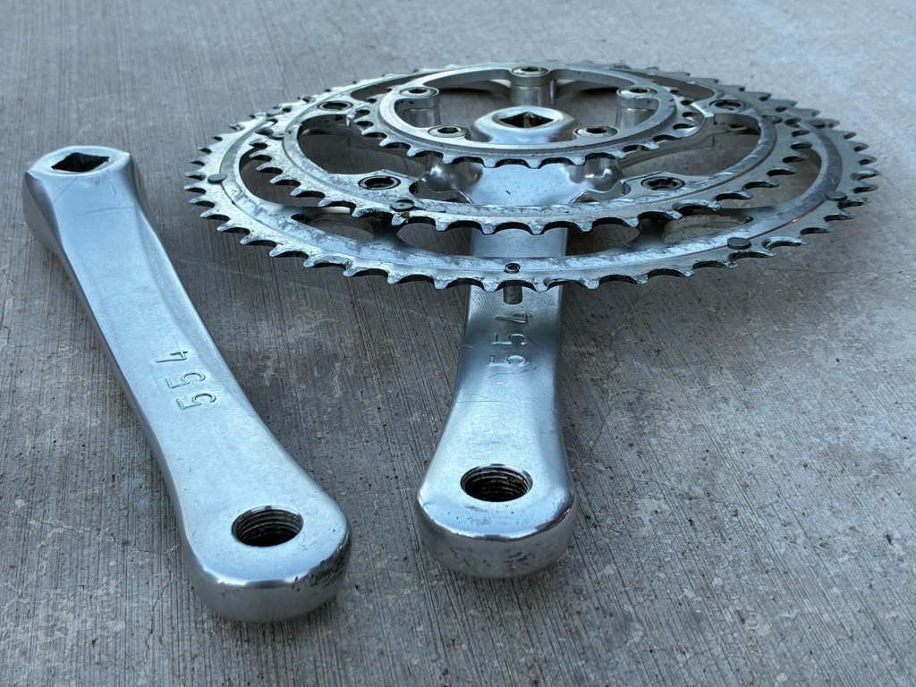 Campagnolo Italy Veloce 9-Speed Triple Crankset | 175 mm / 52/42/30T / VGC