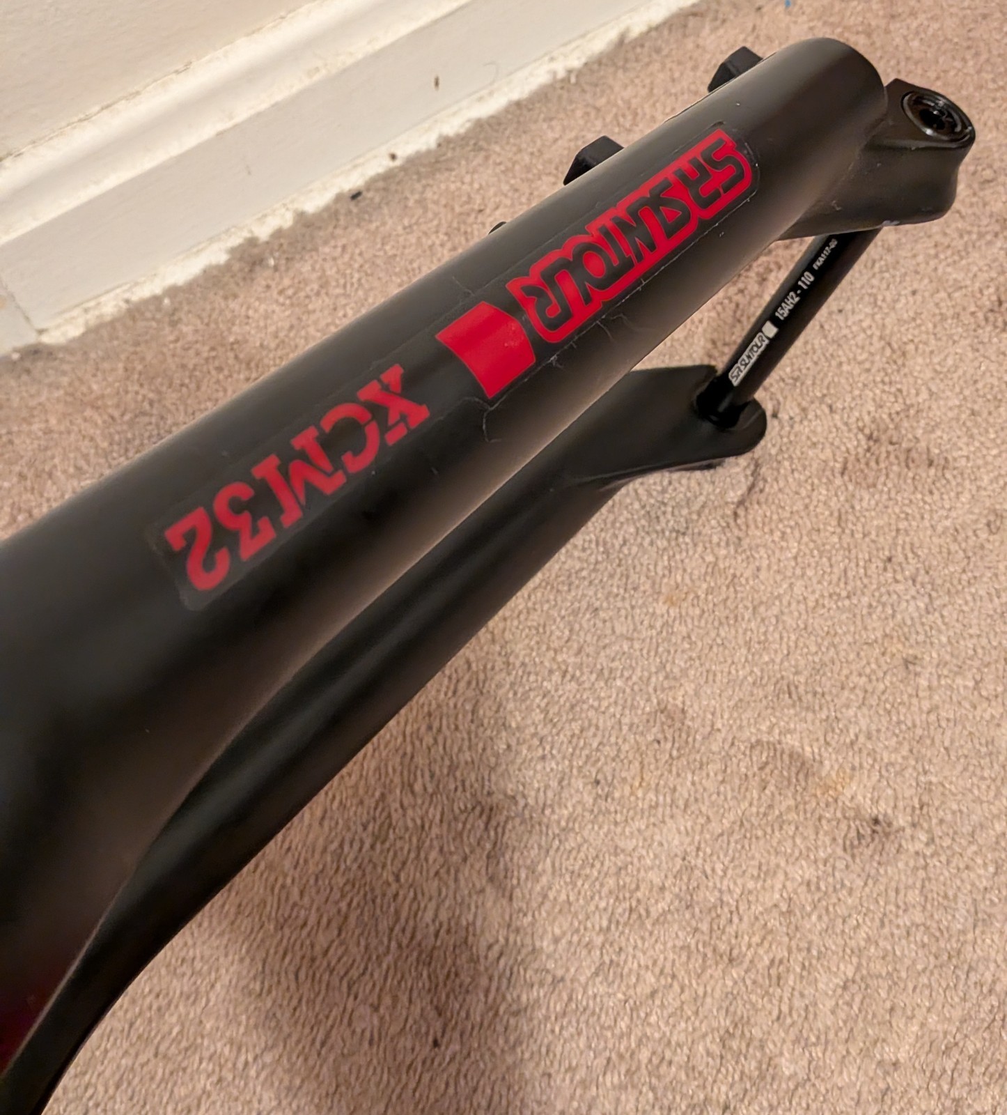 SR Suntour XCM32 1-1/8″ Threadless Boost Suspension Bike Fork Tapered Disc Thru