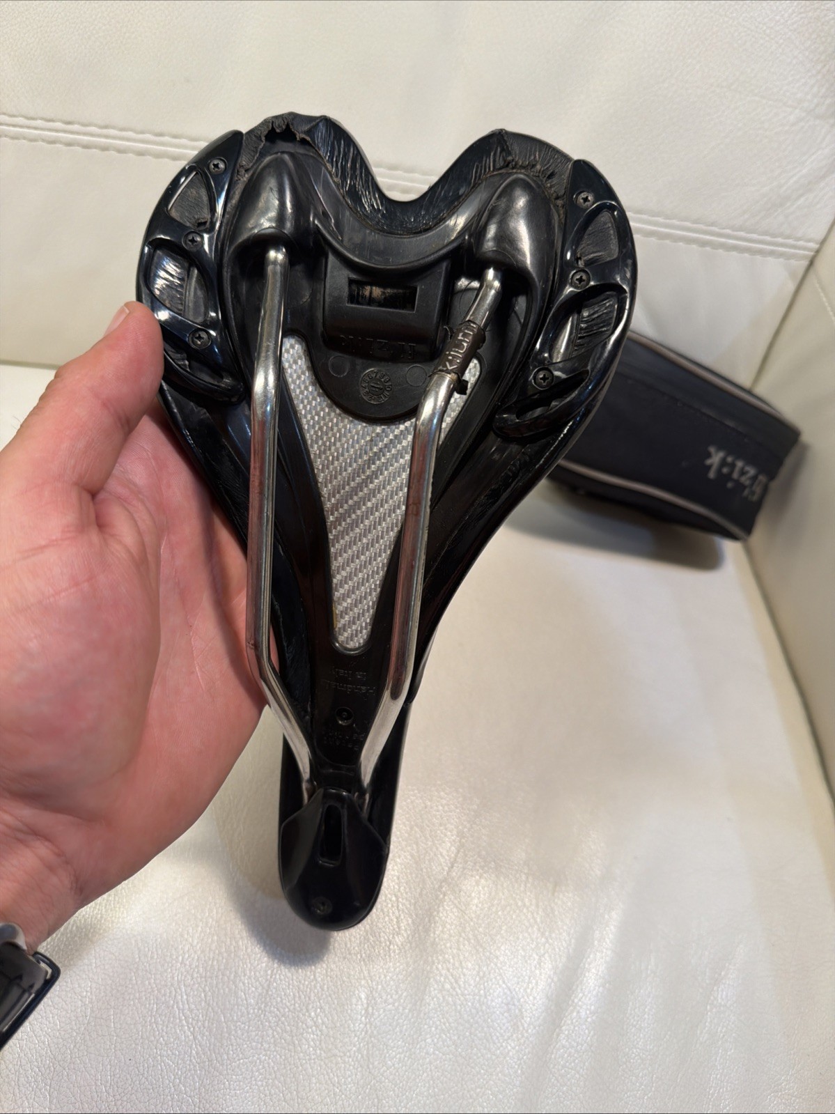 Fizik Aliante Vs Kium Rail Bike Saddle With Fizik Bag