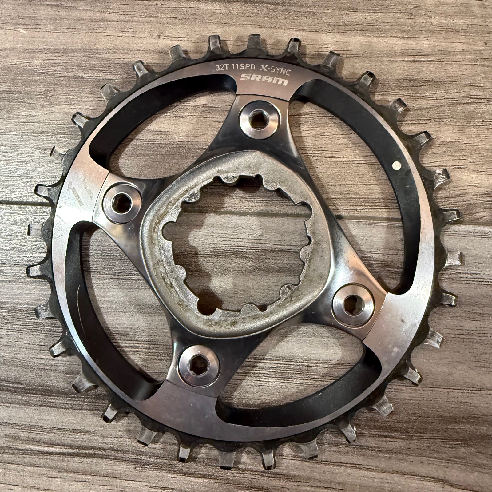 SRAM 32T 1X 11 Speed X-Sync 4 Bolt 76 Asymmetric BCD Narrow-Wide + DM Spider