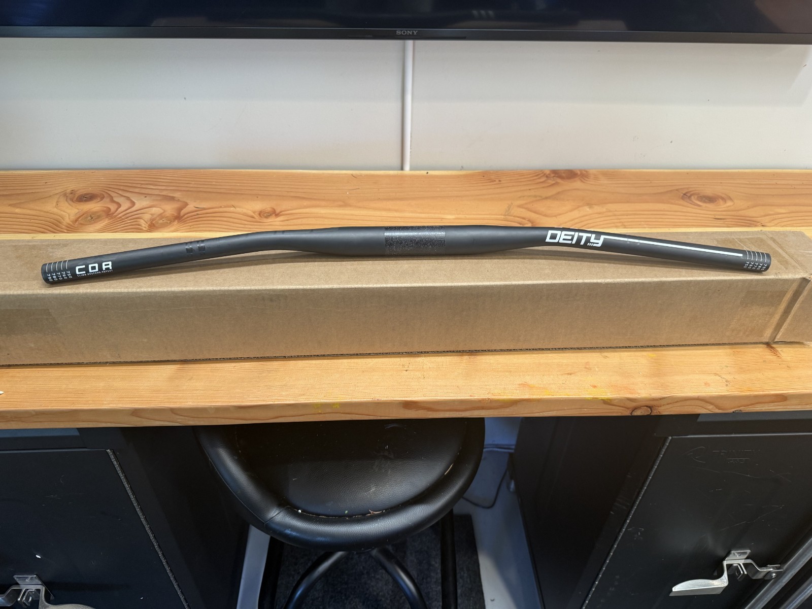Deity Skywire 35 handlebar 15mm Rise Gray